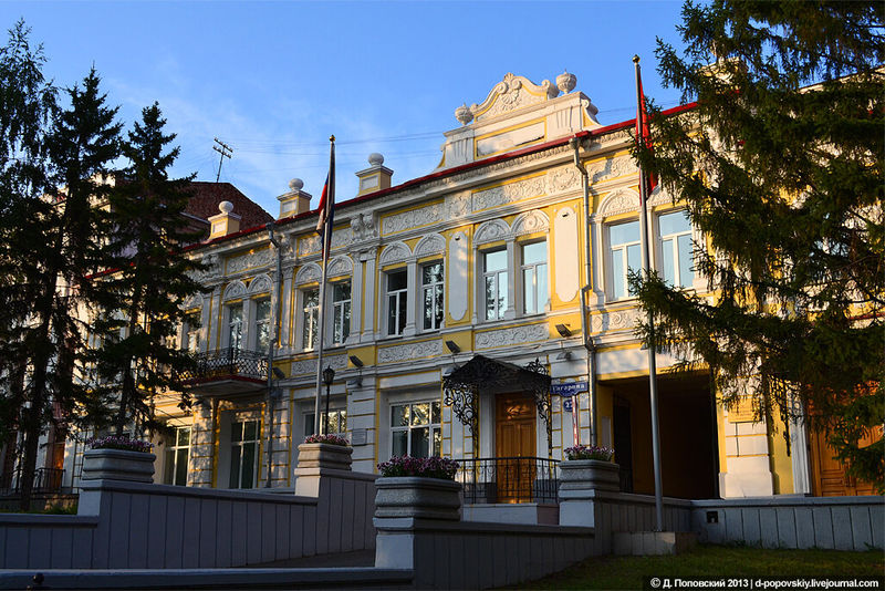 В Омске частично отреставрируют дом купца Липатникова