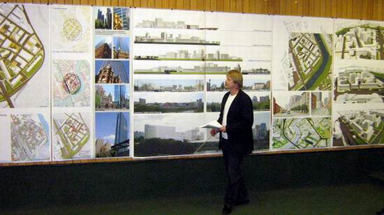 Игорь Вахитов представляет концепцию возведения офисных "высоток" в исторической среде