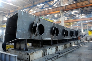 Часть конструкции пилона в цехе НПО "Мостовик"