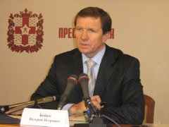 Министр строительства и ЖКК Валерий Бойко