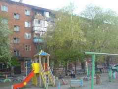 "Сиротские" квадраты