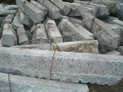 Бордюрчик-то за что?