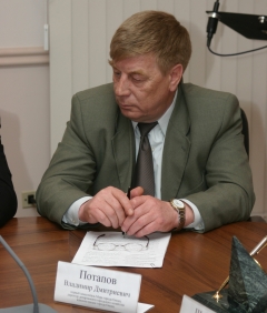 Владимир Потапов