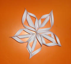 оранжевый снег в Омске