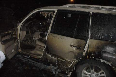 Сгоревший автомобиль "Лексус"