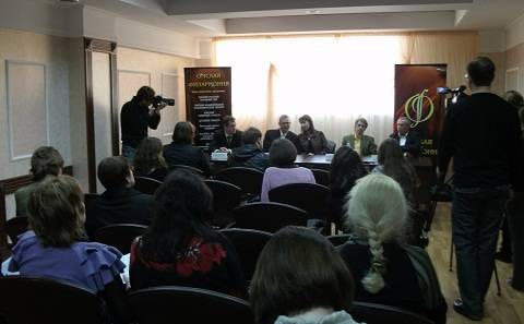 Пресс-конференция в Концертном зале Пресс-конференция в Концертном зале