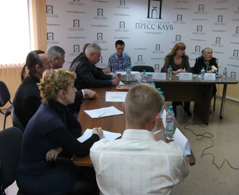 Круглый стол на тему "Что выгоднее: построить дом самостоятельно или приобрести готовый"