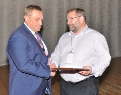  Директор АН "Монолит" Эдуард Сергеев и президент ИД "Премьер" Алексей Вераховский