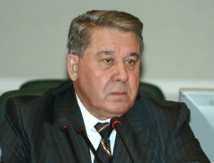 Леонид Полежаев