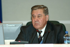 Леонид Полежаев