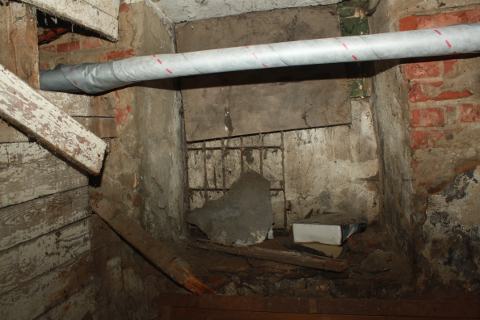 Подвал дома по Гусарова, 28 Подвал дома по Гусарова, 28