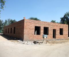 Строящееся здание администрации ПКиО имени 30-летия ВЛКСМ