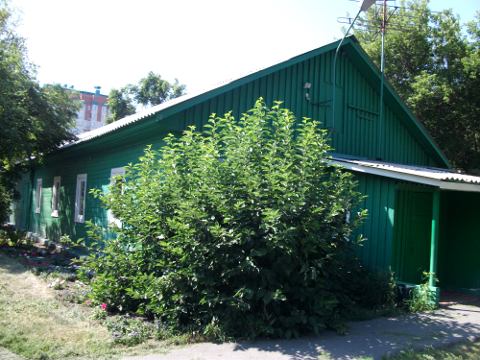 Старое здание администрации ПКиО имени 30-летия ВЛКСМ