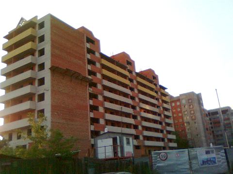 Строящийся дом по адресу Куйбышева, 113 Строящийся дом по адресу Куйбышева, 113