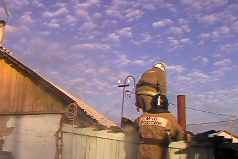 Пожар в частном секторе Омска Пожар в частном секторе Омска