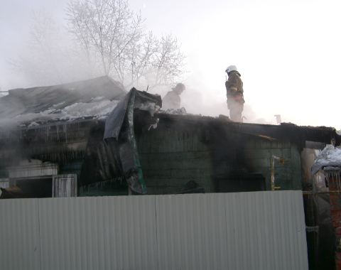 Пожар в частном доме по адресу 16-я Амурская, 39