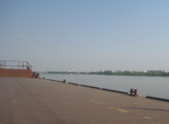 Пожар на барже