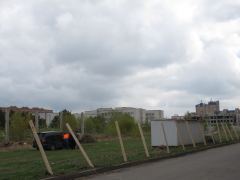 Стройплощадка дома на пр. Комарова в Омске