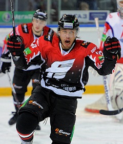 Омский "Авангард" победил ярославский "Локомотив"